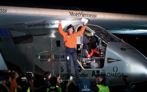 Solar Impulse, pesawat tenaga surya yang berhasil kelilingi dunia!