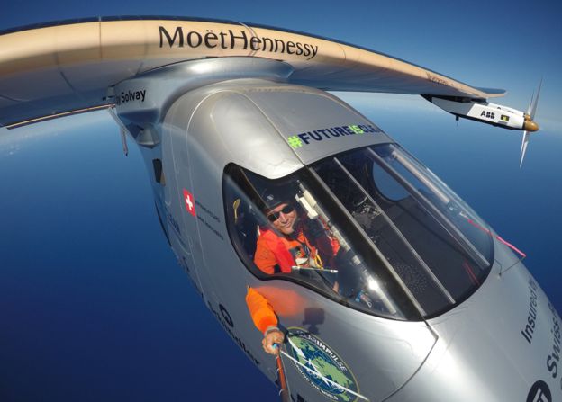 Solar Impulse, pesawat tenaga surya yang berhasil kelilingi dunia!