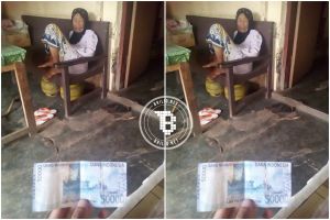 Nenek ini dagangannya dibeli pakai uang mainan, duh tega banget!