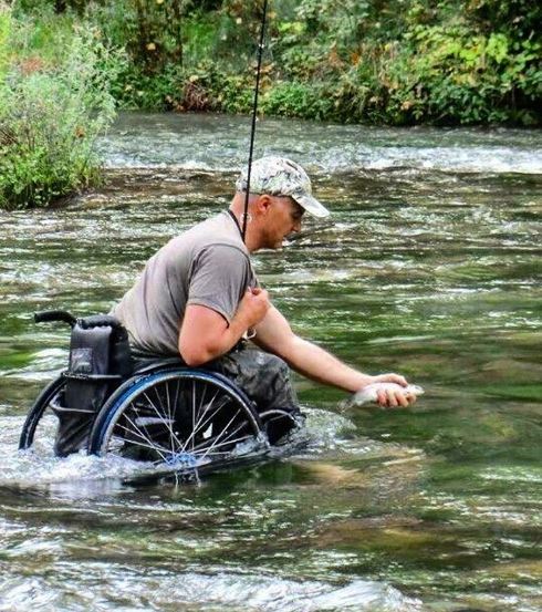 pemancing ini totalitas banget deh © 2016 brilio.net