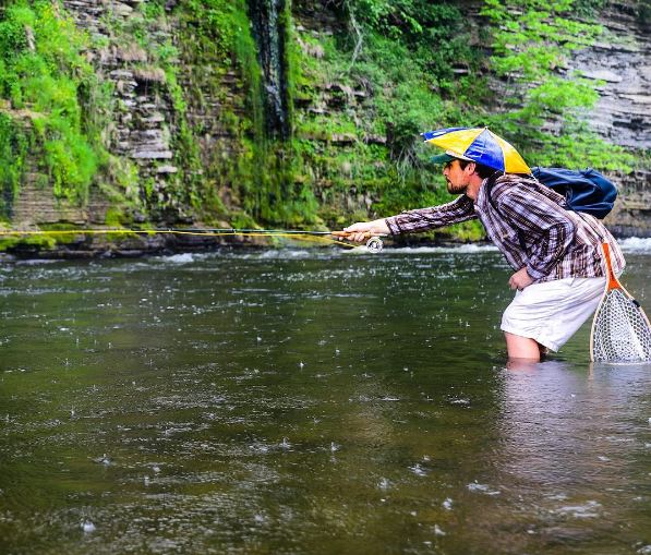 pemancing ini totalitas banget deh © 2016 brilio.net