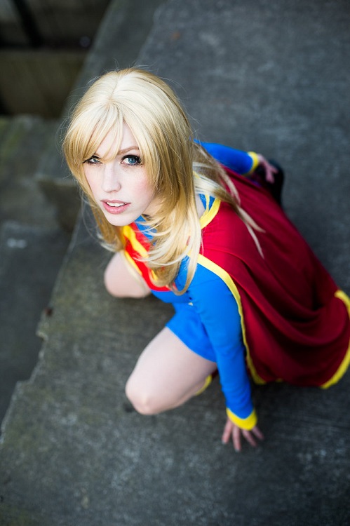 15 Foto seksi cewek dibalut kostum Supergirl, bikin cowok megap-megap!