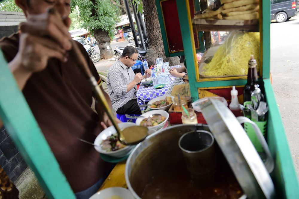 aktivitas anies setelah tak menjabat © 2016 brilio.net