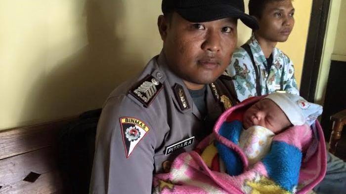 kisah bayi malang © 2016 brilio.net kisah bayi malang © 2016 brilio.net