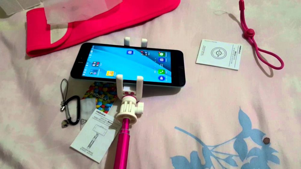 Momax Selfie © 2016 brilio.net