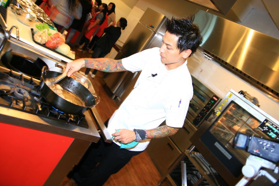 cowok seksi masak © 2016 brilio.net cowok seksi masak © 2016 brilio.net