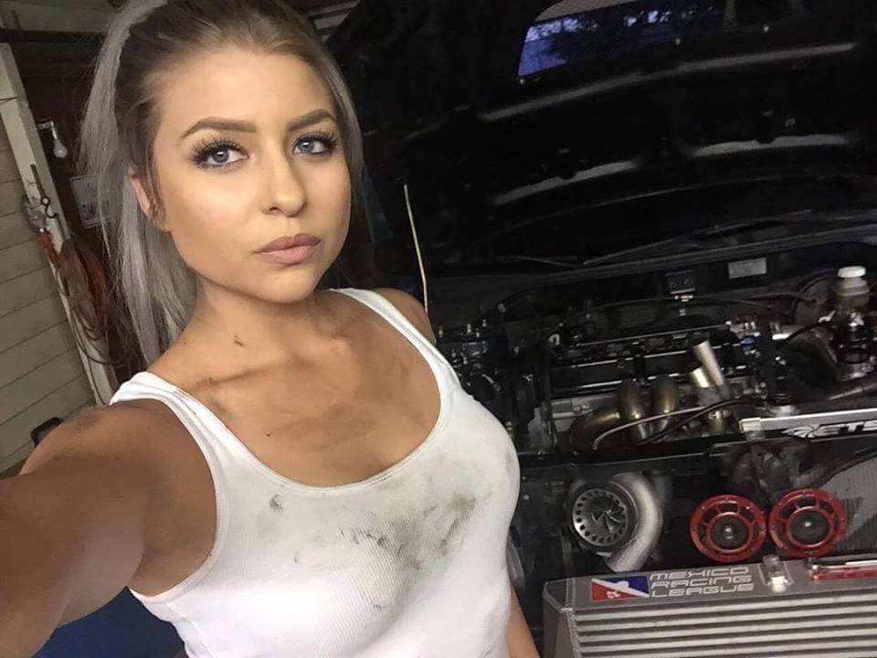 15 montir cantik © 2016 brilio.net 15 montir cantik © 2016 brilio.net