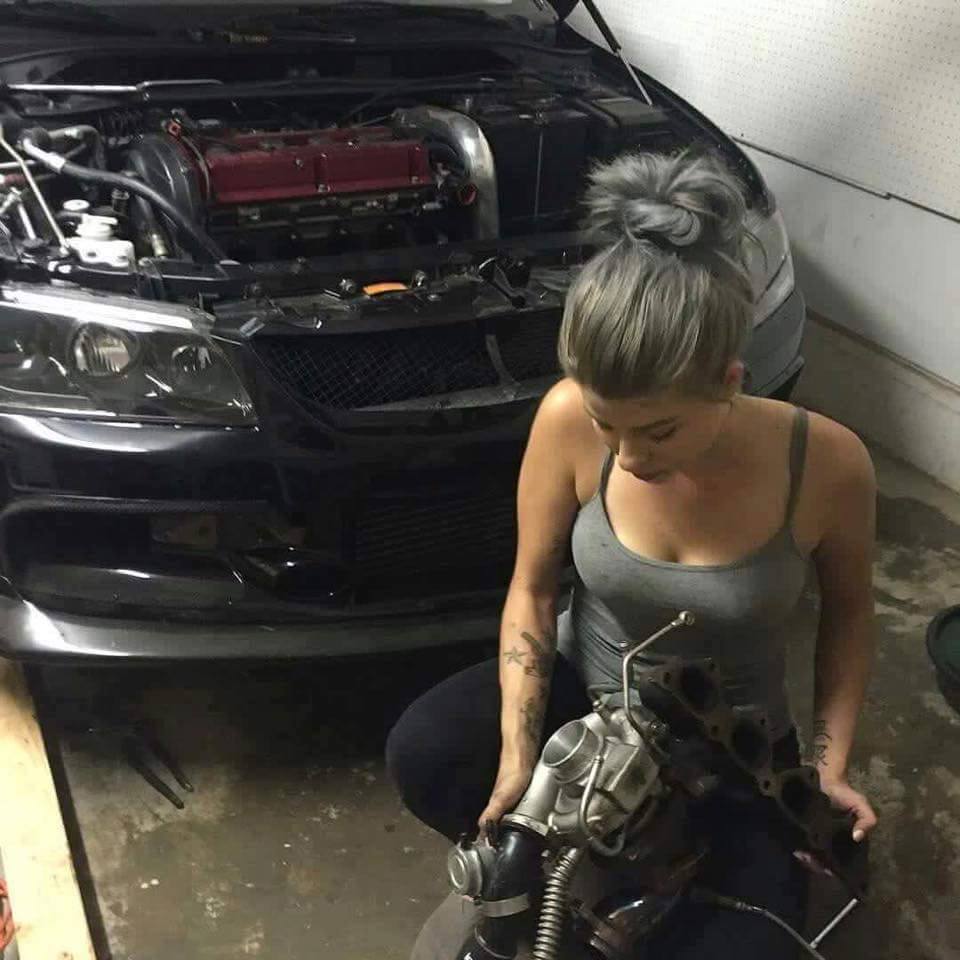 15 montir cantik © 2016 brilio.net 15 montir cantik © 2016 brilio.net