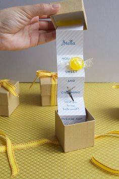 desain kartu ultah © 2016 brilio.net desain kartu ultah © 2016 brilio.net