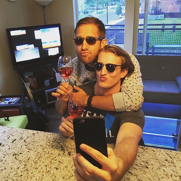 Cowok Hits Insta © 2016 brilio.net