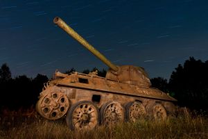 10 Foto tank peninggalan perang di tempat indah ini seakan tidak nyata