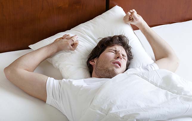 5 Kebiasaan buruk pagi hari ini sering dilakukan banyak orang, duh!