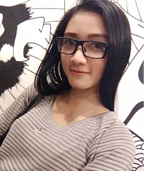 kasir cantik ini bikin kamu betah belanja © 2016 brilio.net kasir cantik ini bikin kamu betah belanja © 2016 brilio.net