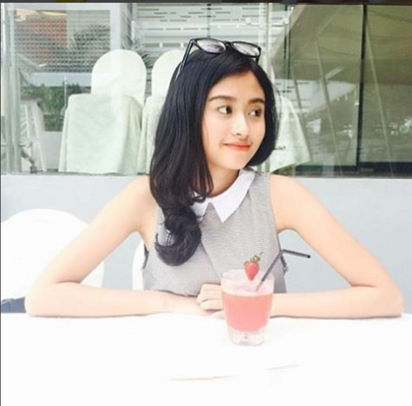 bidadari UI © 2016 brilio.net bidadari UI © 2016 brilio.net