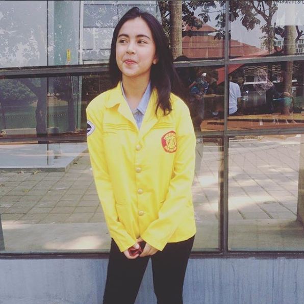 bidadari UI © 2016 brilio.net bidadari UI © 2016 brilio.net