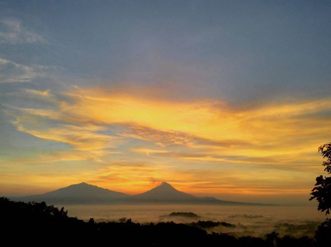 sunrise sekitar Borobudur 1-8 © 2016 brilio.net