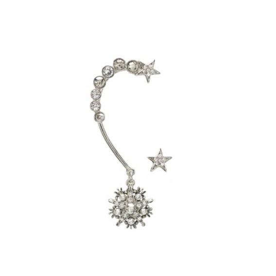 aksesori telinga  © 2016 brilio.net aksesori telinga  © 2016 brilio.net