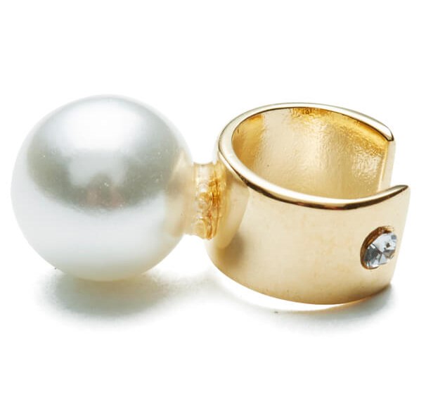 aksesori telinga  © 2016 brilio.net aksesori telinga  © 2016 brilio.net