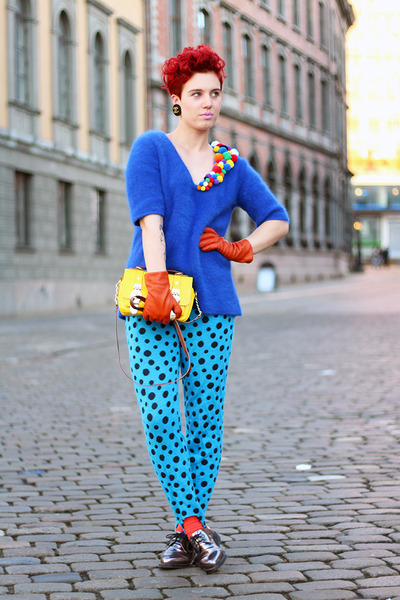 fashion pom-pom © 2016 brilio.net fashion pom-pom © 2016 brilio.net