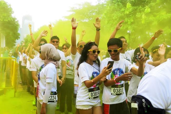 Color Run CIMB Niaga © 2016 brilio.net