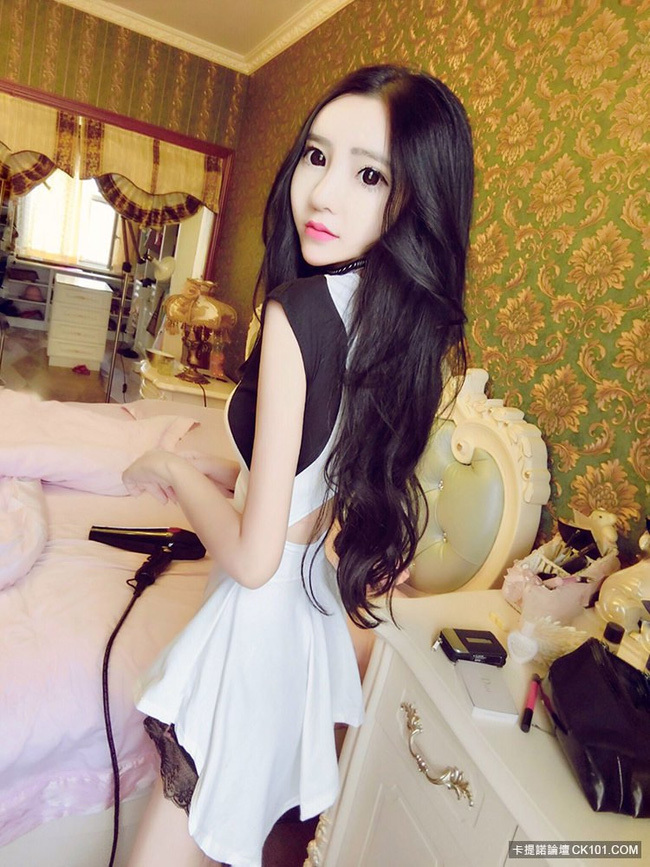 Gadis berbadan tipis © 2016 brilio.net Gadis berbadan tipis © 2016 brilio.net