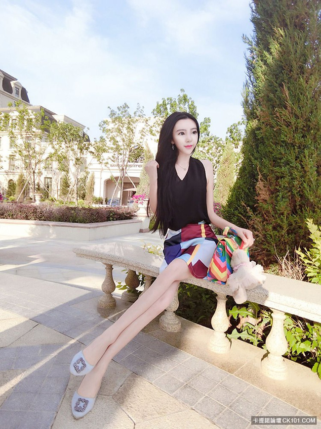 Gadis berbadan tipis © 2016 brilio.net Gadis berbadan tipis © 2016 brilio.net