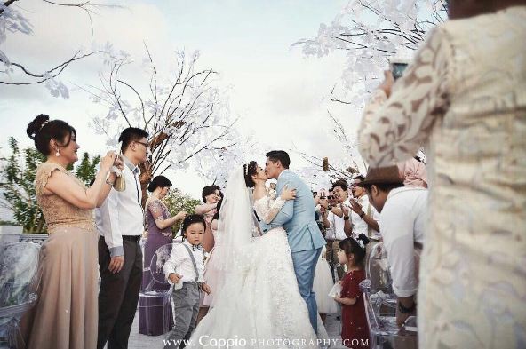 15 Foto romantisnya pernikahan Samuel & Franda, bak di negeri dongeng