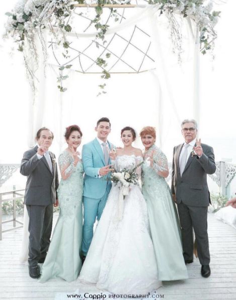 15 Foto romantisnya pernikahan Samuel & Franda, bak di negeri dongeng