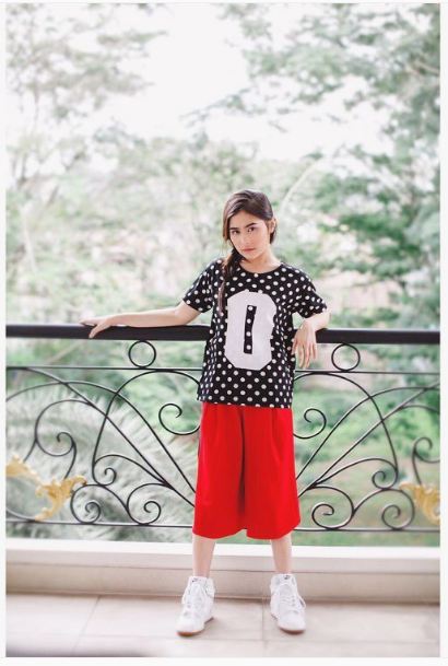 gaya prilly © 2016 brilio.net gaya prilly © 2016 brilio.net