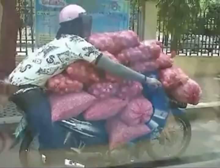 kelebihan muatan banget © 2016 brilio.net