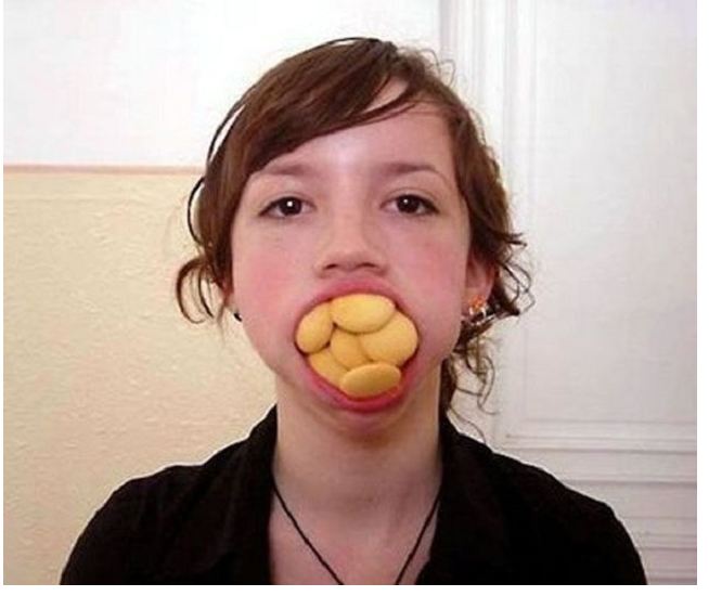 selfie cewek antimainstream © 2016 brilio.net