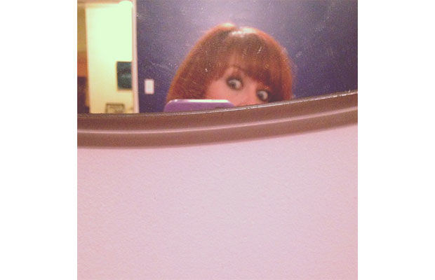 selfie cewek antimainstream © 2016 brilio.net