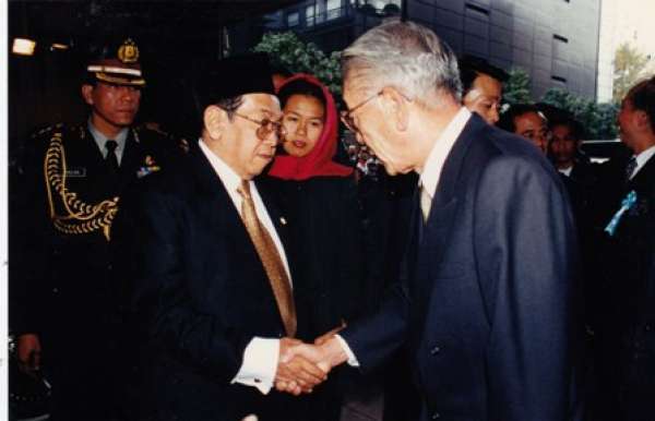 Gus Dur lawas © 2016 brilio.net Gus Dur lawas © 2016 brilio.net