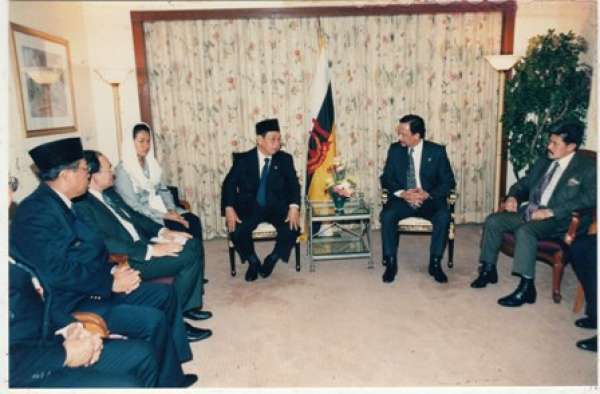 Gus Dur lawas © 2016 brilio.net Gus Dur lawas © 2016 brilio.net