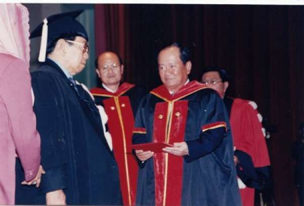 Gus Dur lawas © 2016 brilio.net Gus Dur lawas © 2016 brilio.net