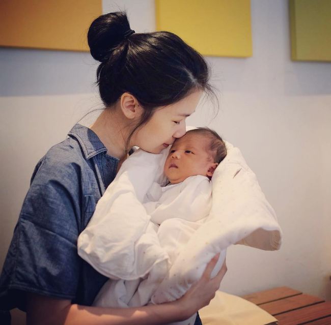 artis lahiran © 2016 brilio.net artis lahiran © 2016 brilio.net