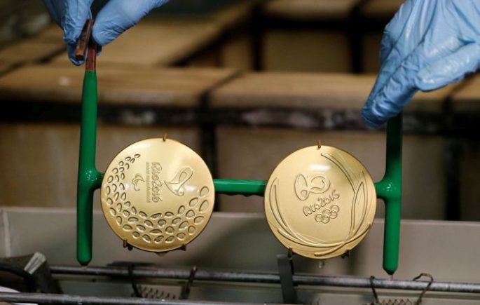 20 Foto ini tunjukkan proses pembuatan medali Olimpiade 2016