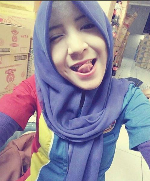 kasir indomaret cantik © 2016 brilio.net