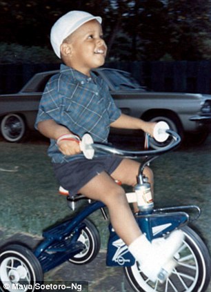 12 Foto Barack Obama saat balita hingga remaja, ternyata gemar basket