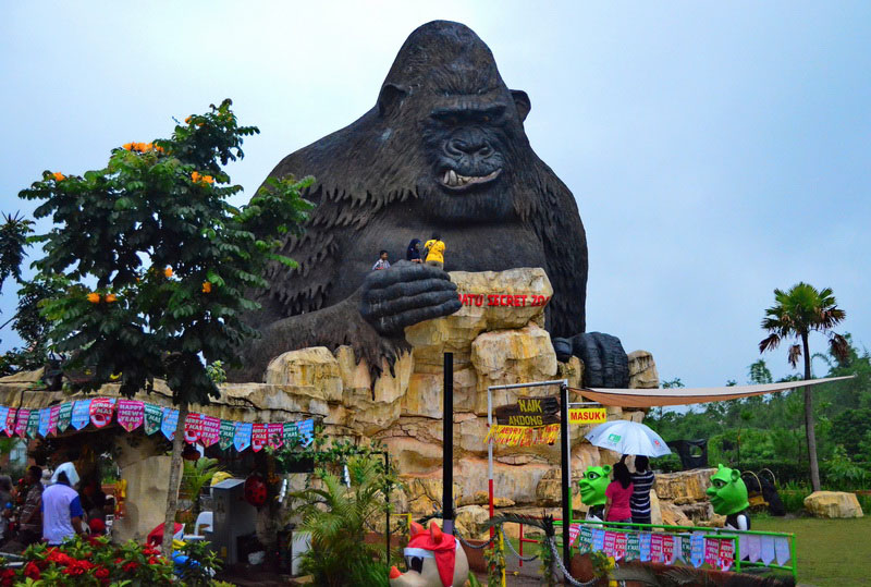 7 Indonesian Zoos Worth A Visit