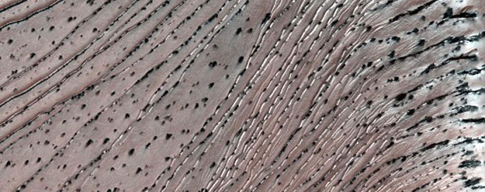10 Foto terbaru dataran Mars dari Nasa ini sungguh mengejutkan