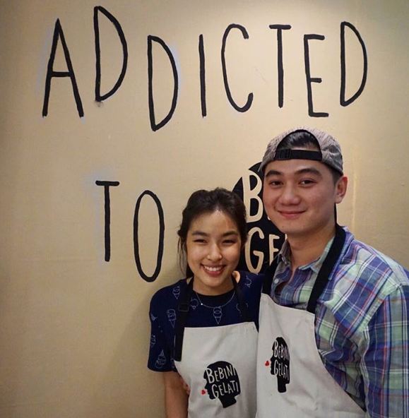 Arnold tunangan © 2016 brilio.net Arnold tunangan © 2016 brilio.net