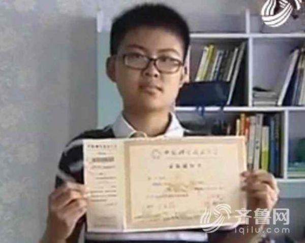 Bikin melongo, masih usia 14 tahun bocah ini diterima di kampus elite