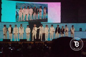 10 Foto keseruan fansmeet Seventeen bikin remaja Indonesia histeris