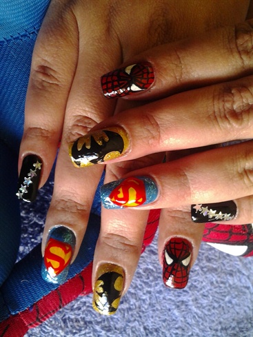 nail art superhero © 2016 brilio.net