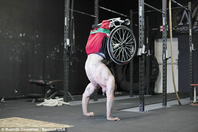 Zack Ruhl, cowok tanpa kaki yang kuat angkat beban hingga 190 kg