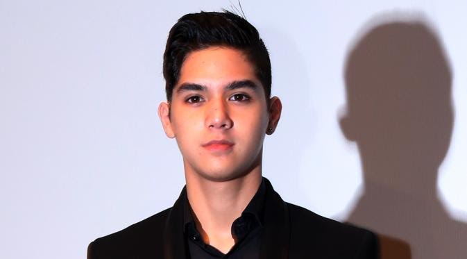 Rambut Hits Artis Cowok  © 2016 brilio.net Rambut Hits Artis Cowok  © 2016 brilio.net