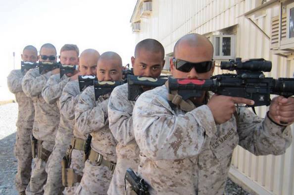 Cara tentara menghibur diri © 2016 brilio.net / GraphicsPedia