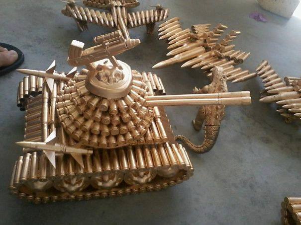 Cara tentara menghibur diri © 2016 brilio.net / GraphicsPedia