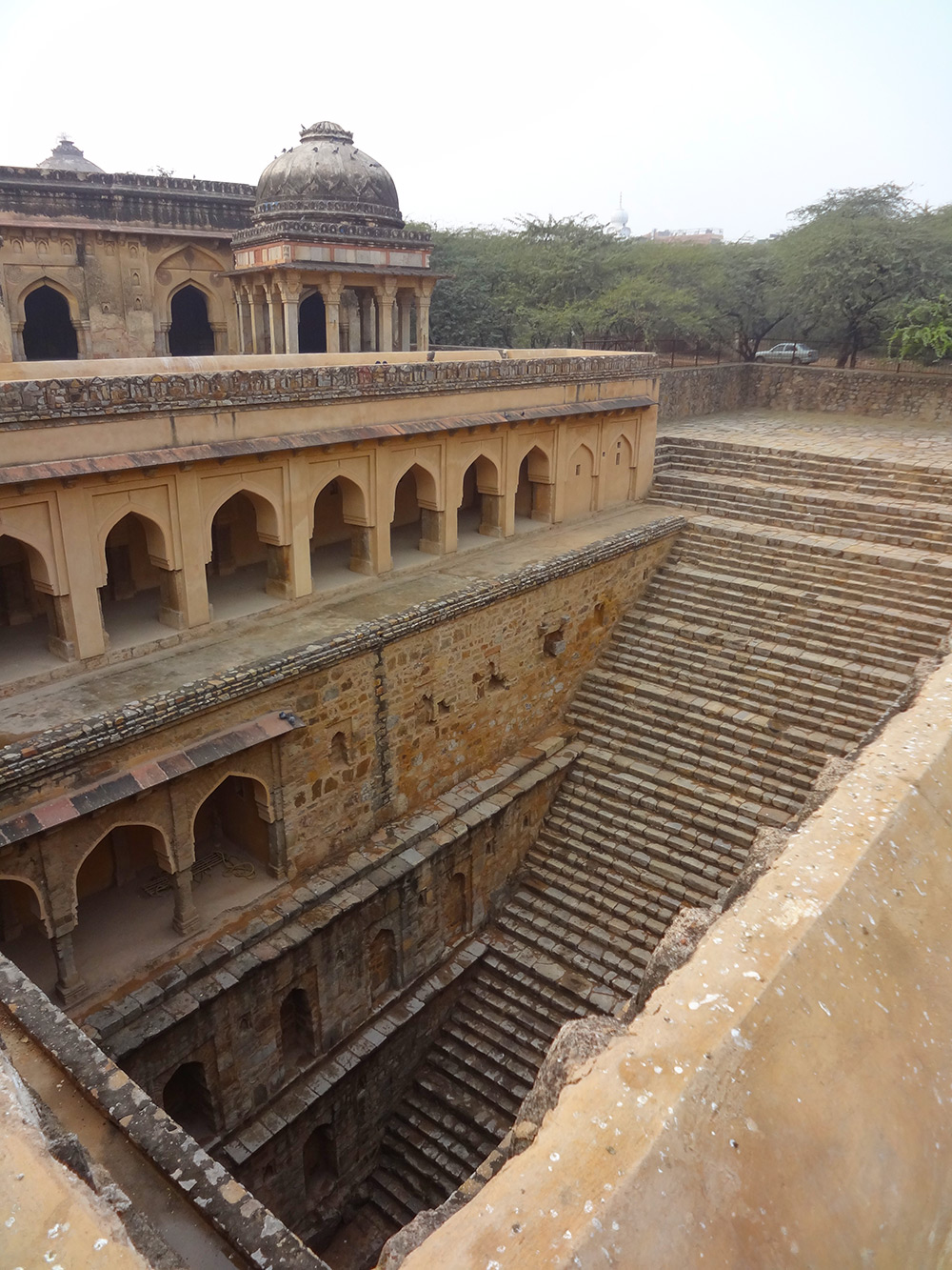 Stepwells © 2016 brilio.net